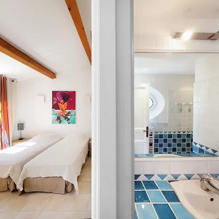 Tropez Dans Petit Domaine Clos Et Gardienne 500m De La Mer * Saint-Tropez