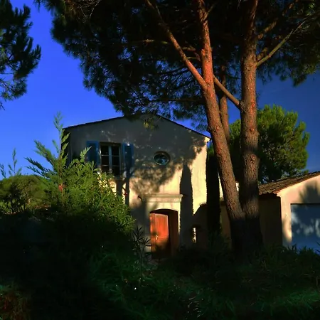别墅 Tropez Dans Petit Domaine Clos Et Gardienne 500m De La Mer *